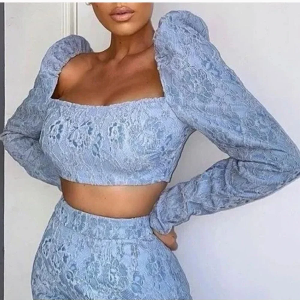 Naked Wardrobe The Statement Lace Long Sleeve Crop Top NWT Sz S Blue
